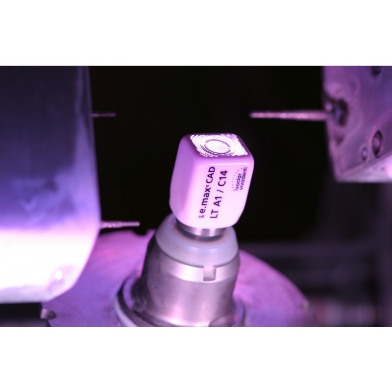 Блоки из дисиликатлитиевой стеклокерамики IPS e.max CAD Monolithic Solutions (5 шт.)